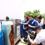 Tập đoàn tân hiệp phát trao máy lọc nước cho đồng bào miền tây